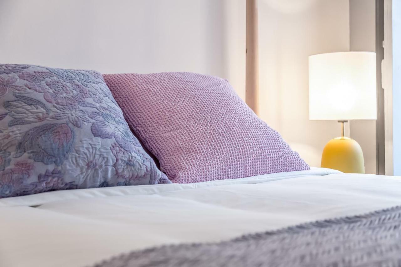 Alfama, Bright And Spacious With Private Terrace, By Timecooler Lisbon Bagian luar foto